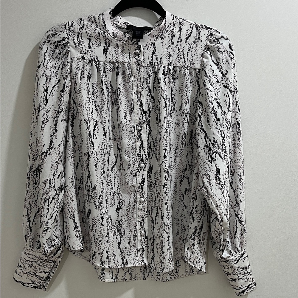 Maison Cinqcent Women’s Blouse XS Snake Print Button Down Puff Sleeve Oversized